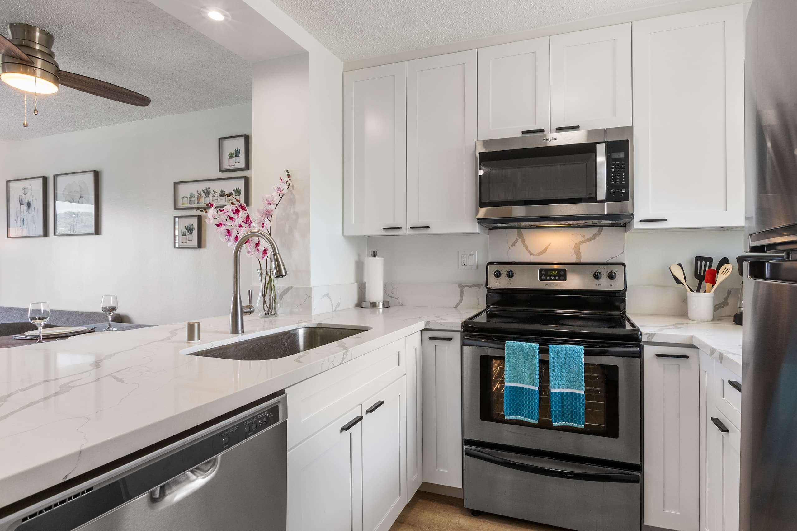 01 FREE Parking/10 min beach/2br-Waikiki/Ala Moana - Image 4