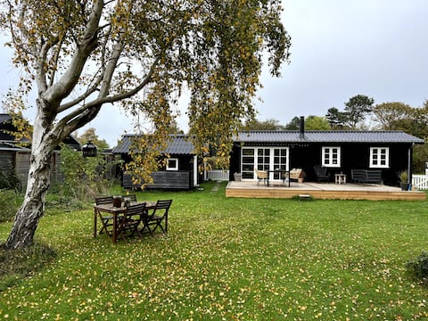 Top performing Airbnb: Beautiful little authentic cottage close to the beach in Slagelse