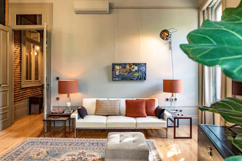 Airbnb em destaque: Victoria Boutique Studio in Art Nouveau Townhouse em Bonfim