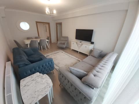Successful Airbnb property: A comfortable and spacious home in Büyükçekmece