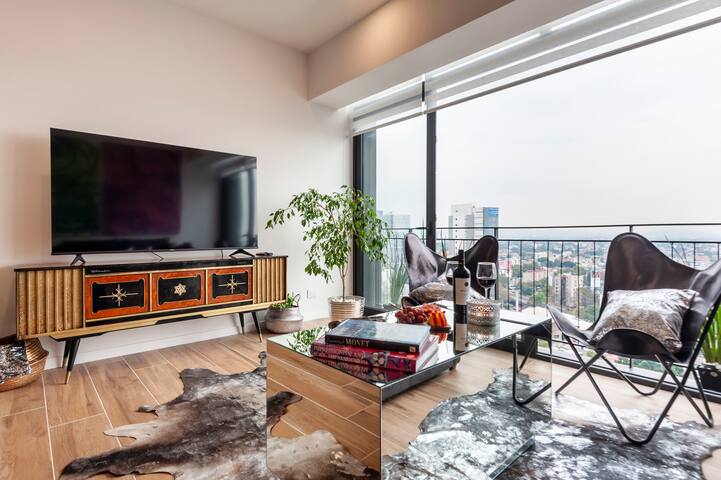 Stunning High-Rise Panoramic Apartment Polanco 3BD gallery image 2