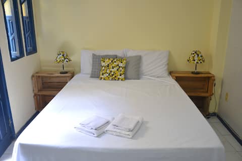 Kitnet Casa Amarela in Cachoeira-BA