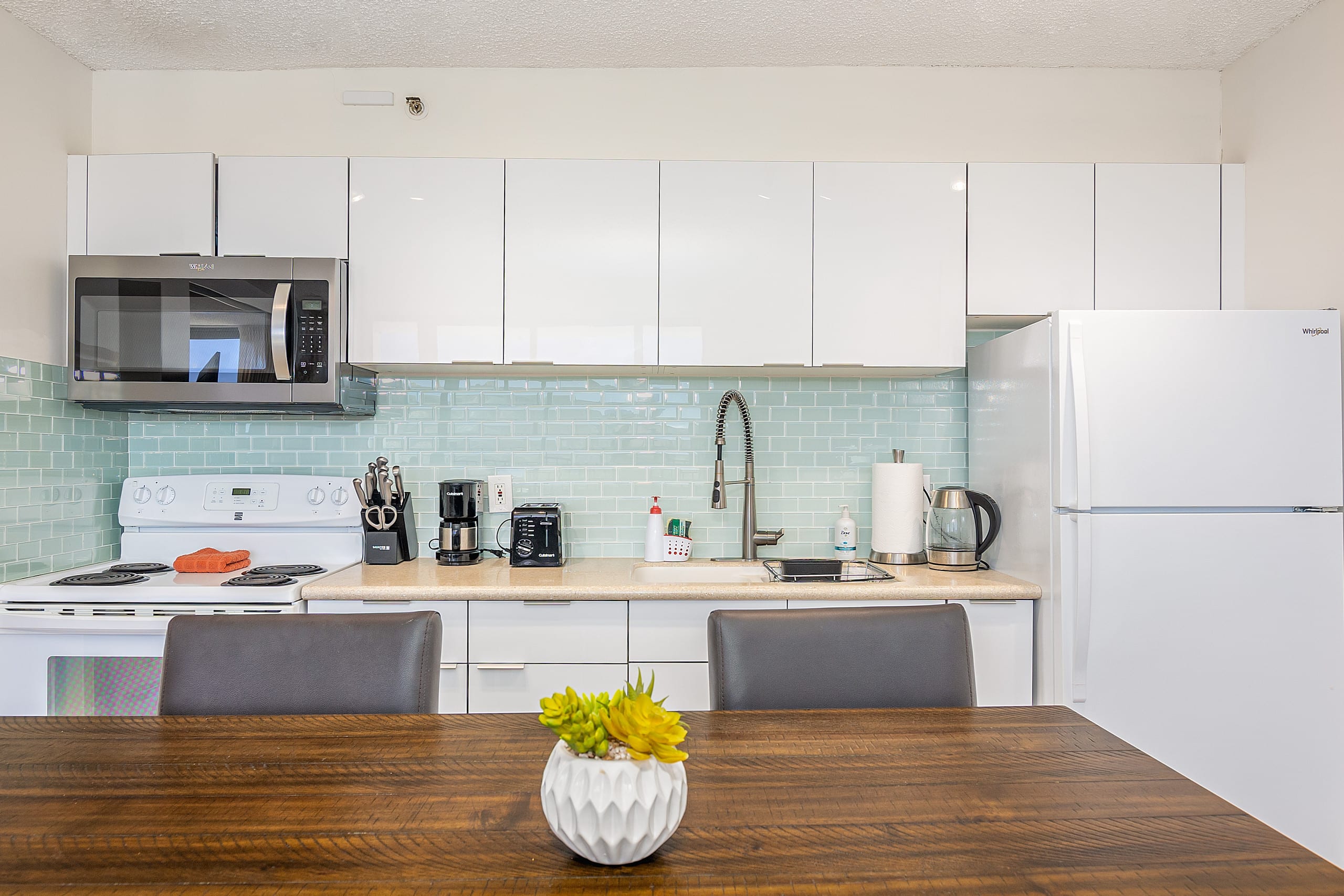 Condo in Honolulu · ★4.91 · 1 bedroom · 3 beds · 1 bath - Image 13