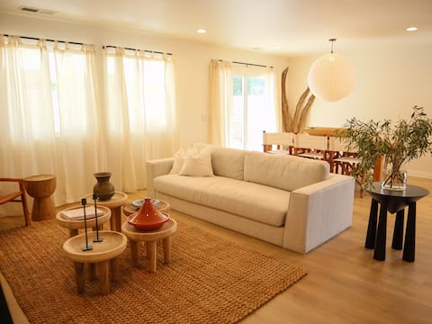 Minimalist Desert Escape *FREE Jacuzzi heating*