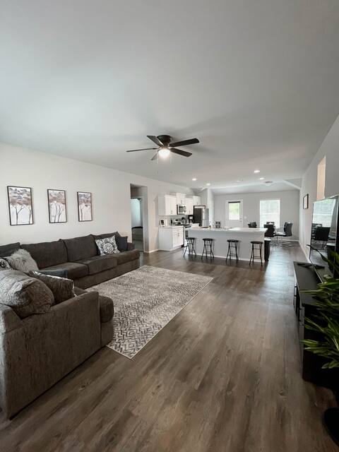 Comfortable and Cozy in Bixby, OK!