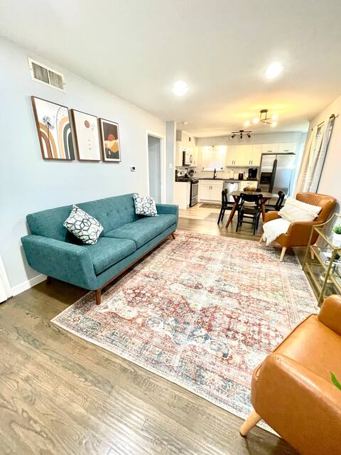 Explore Dallas in this Mid Century modern home