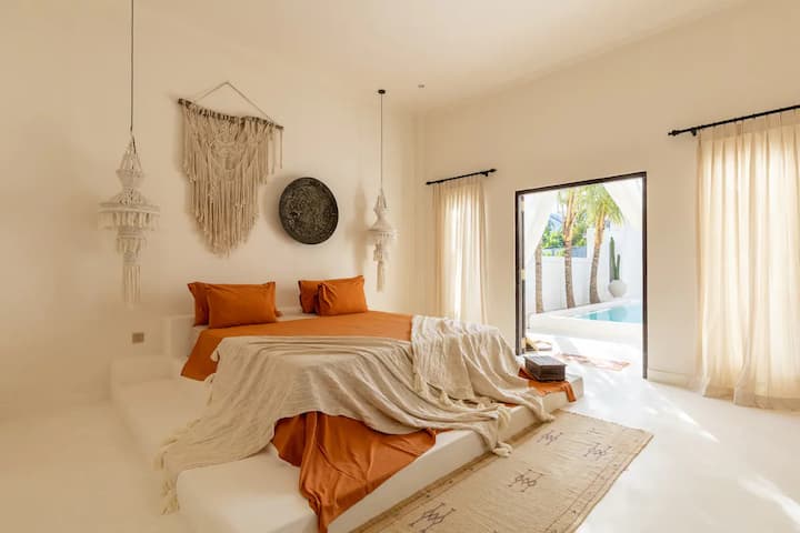 minimalist and rustic bedroom