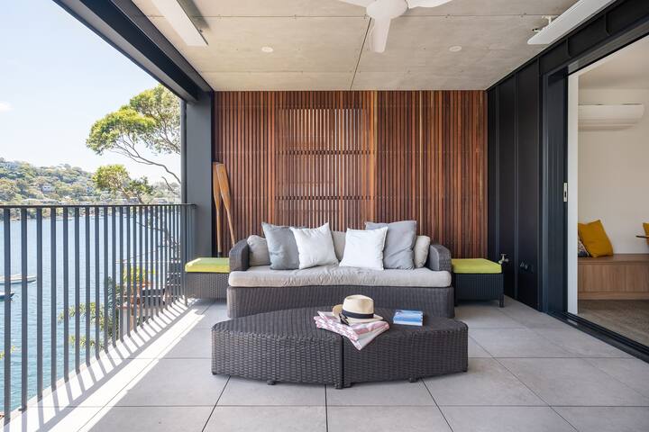 New Water front Pool House on Sydney Harbour. gallery image 4