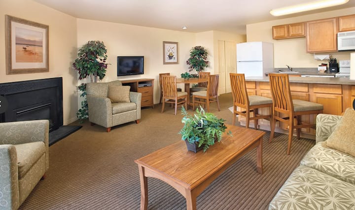 Surfside Inn Resort, Ocean Park, Wa- 2-bedroom - Ocean Park, WA