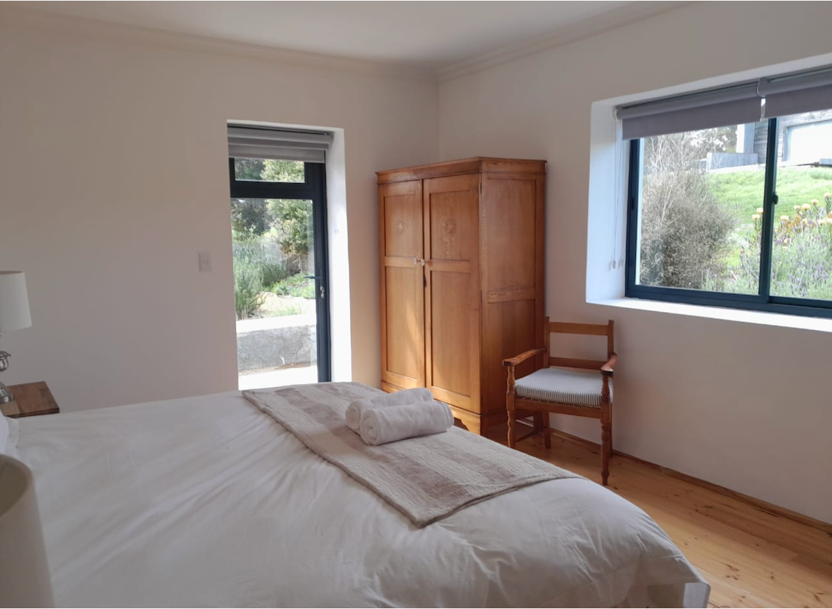 Spavaća soba br. 3 najprostranija je, a krevet se može rasporediti kao bračni krevet ili kao dva kreveta za jednu osobu. Ova soba ima vlastitu kupaonicu s tušem i papučom te izravan pristup stubištu okrenutoj prema sjeveroistoku.