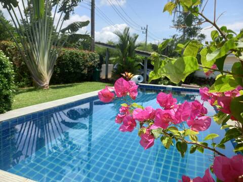 cute villa with pool