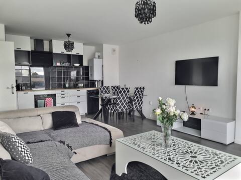 Le Big for Quatre *Private Terrace *Paris*Disney*