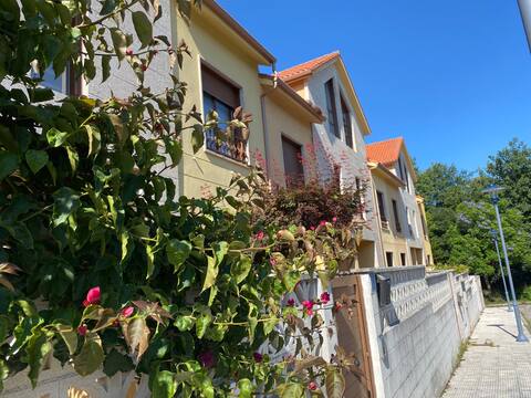 House in Cangas  - Beach and city center