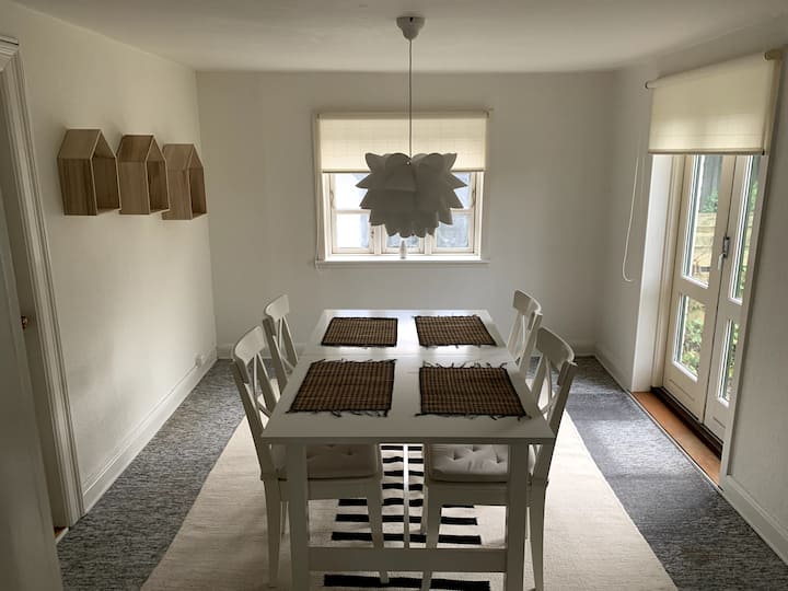 Cozy 10 min. to Odense close to the motorway. Guesthouses for Rent in Morud