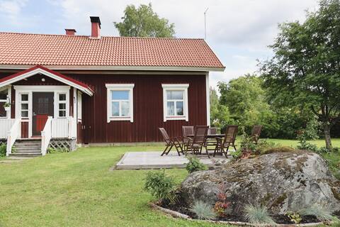 Artistic Cabin on a Hill