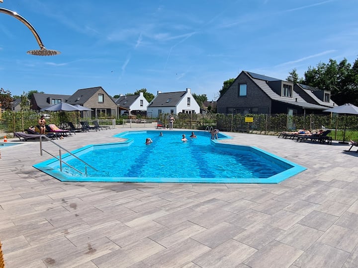 Chalet 553 at Recreation Park De Wielen