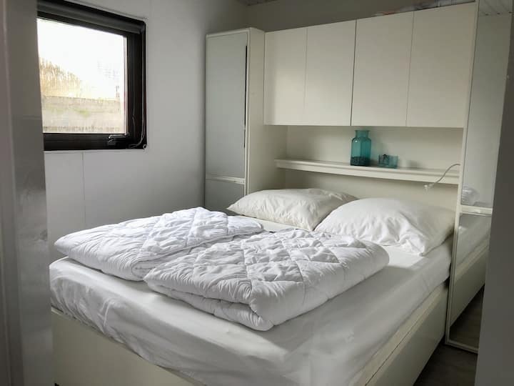 საძინებელი 1