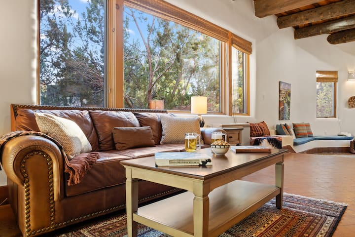 Upscale North Hills Home With Views - Santa Fe, NM