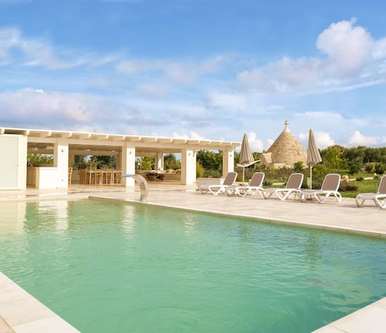 Trulli Casalina exclusive villa with pool
