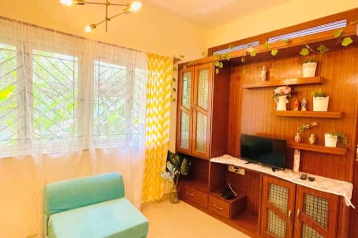 Aesthetic 1bhk W/pool •5 Min To Benaulimbeach•wifi - コルバ