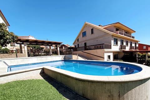 Aptos. Ababides. In Baiona stay with Encanto !