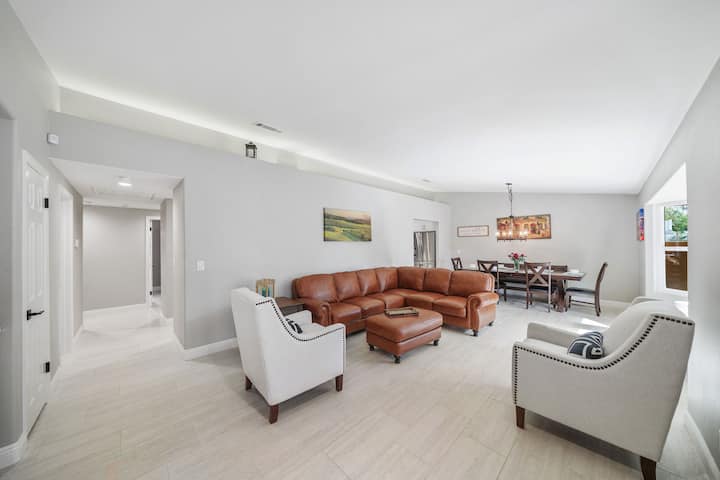 Wine Country Pool Home, 4 Bed, 3 Bath Ranch House. - Temecula, CA