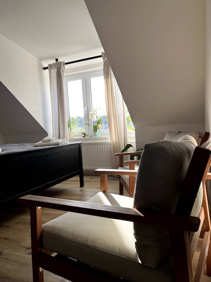 Cosy Room No. 6 - Price Excluding Breakfast - Kladno
