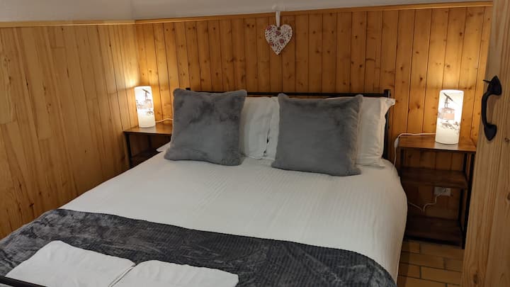 Двойна спалня 