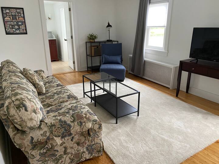 Lovely 1 BR rental convenient to Bucknell Univ. Apartments for Rent in Lewisburg, Pennsylvania