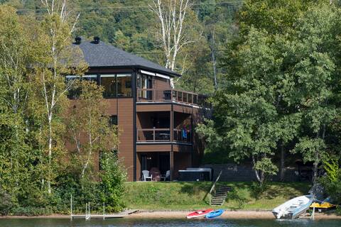 Spacious cottage, Lake, Jaccuzi, Pool table