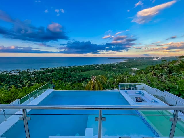 Entire home with 4 bedrooms in Las Terrenas - Villa Arcla Del Mar - Dream Ocean View