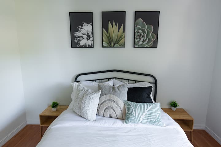 Doslova nič luxusnejšie. Súprava furr, zamatov a prikrývok sa používa predzmytý proces, ktorý vytvára výnimočnú mäkkosť, aby vám poskytol krásny spánok celú noc.