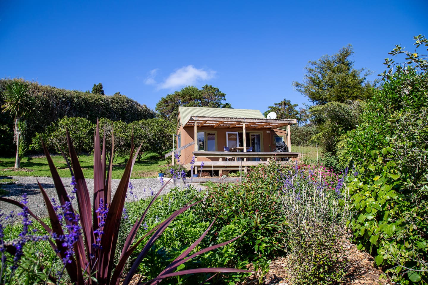 Lavender Cottage 1