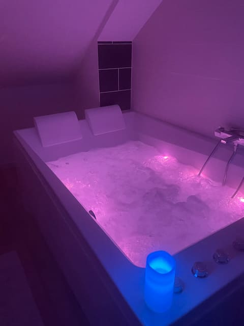 "Bubbles of Relaxation" studio with balneotherapy