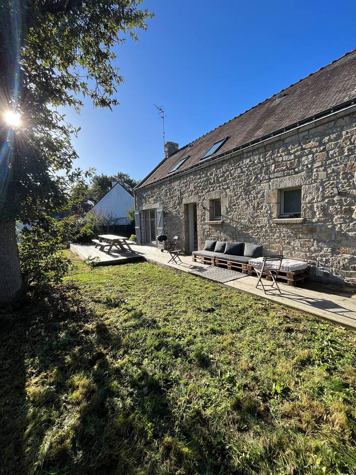 House 8 people 5 minutes from the port of Trinity on the sea Houses