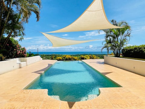Luxury villa with stunning Pacific view