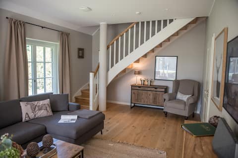 Apartment Frydag in the Gödens forest house, with lake, in the forest