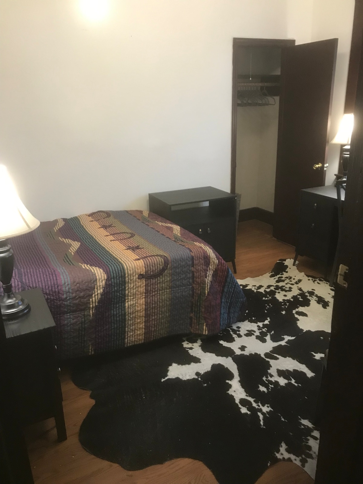 Private bedroom, long term 30d+ “Billy the Kid” – Photo 4