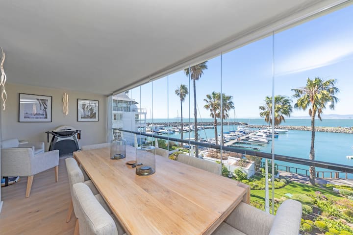 3-bedroom Waterclub apartment with lovely sea view