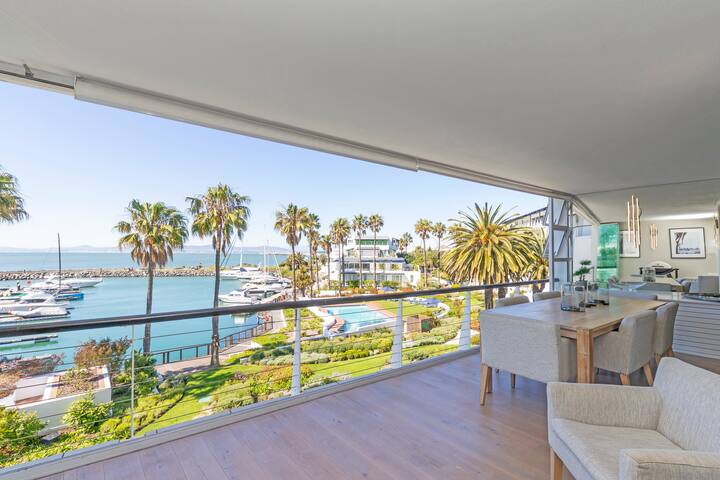 3-bedroom Waterclub apartment with lovely sea view gallery image 2