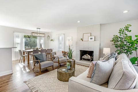 Bright, fully renovated 4BR home with office space