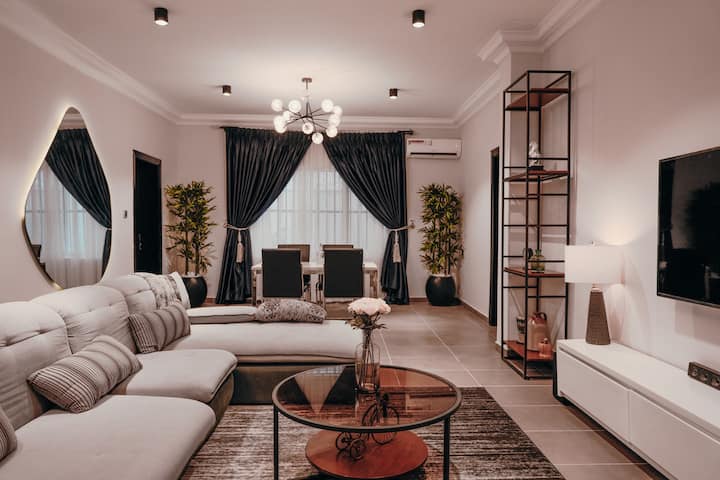 Homely 2BD in Victoria island • Fast WiFi
