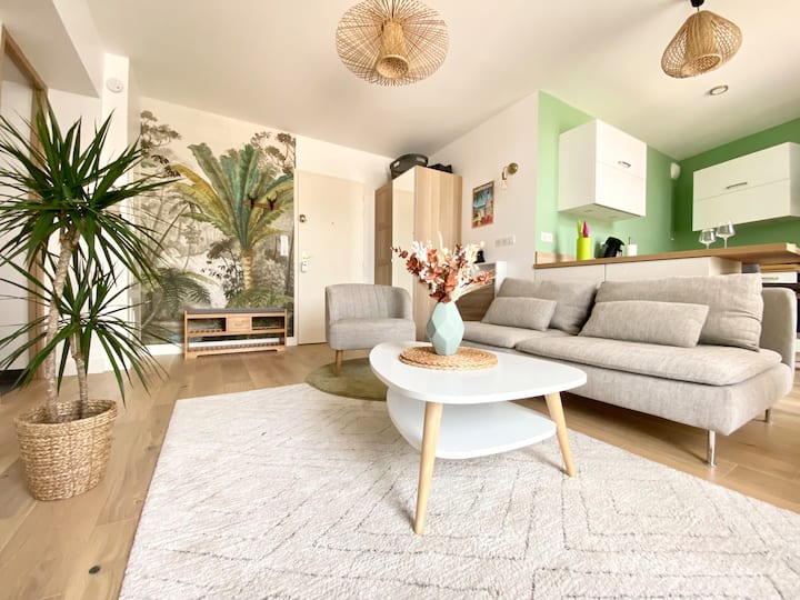 Bright apartment on the island of Nantes & Balcony
