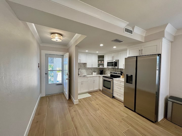 2 Bed St Pete Beach Condo, 1 Block From The Beach! - St. Pete Beach, FL