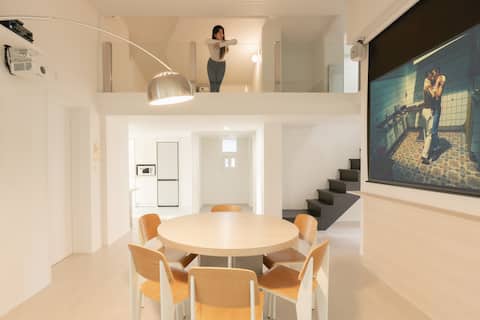 Cozy Mansion Penthouse (3 rooms/2 toilets, 5 minutes walk from Baekseok Station)