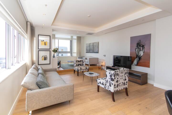 2201 Pullman Beautiful 3 bedroom Penthouse gallery image 2