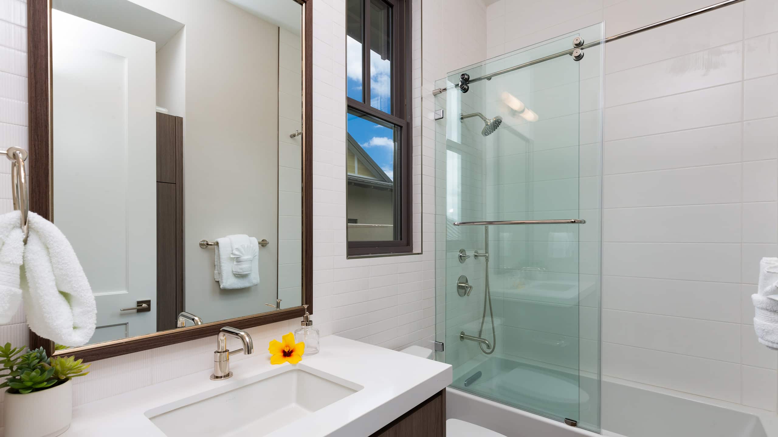 Home in Waimea · ★4.77 · 4 bedrooms · 9 beds · 4.5 baths - Image 35