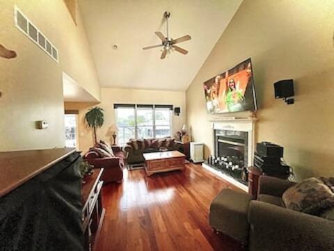 3 Bed, 2 Bath, House on Canal - Boat Well Included