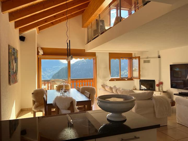 Superbe Appartement De Standing En Attique - Ovronnaz