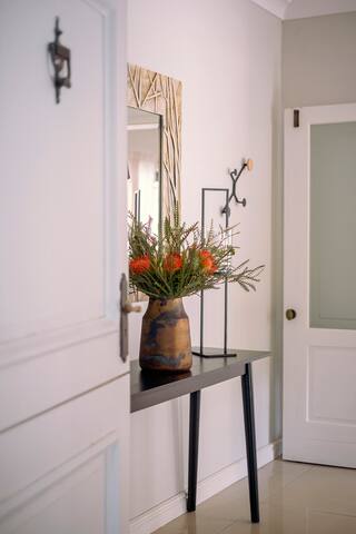 Cheerfull 4 bedrooms family villa with pool gallery image 2